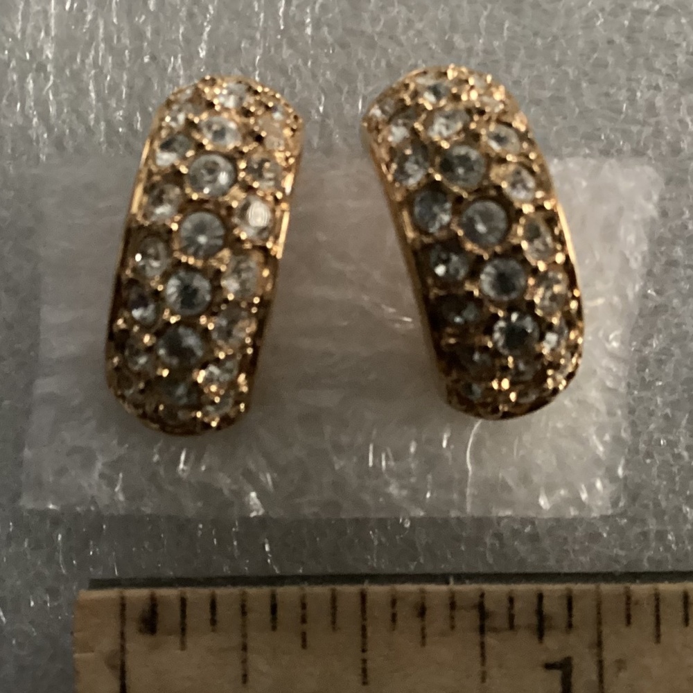 Swarovski Vintage Gold-tone Half Hoop Clip On Earrings - Picture 10 of 14